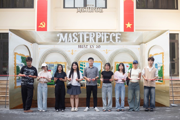 Ghé thăm “Bảo tàng thu nhỏ” tại Photobooth Nhật Ký 20 - 2025: Masterpiece ảnh 1