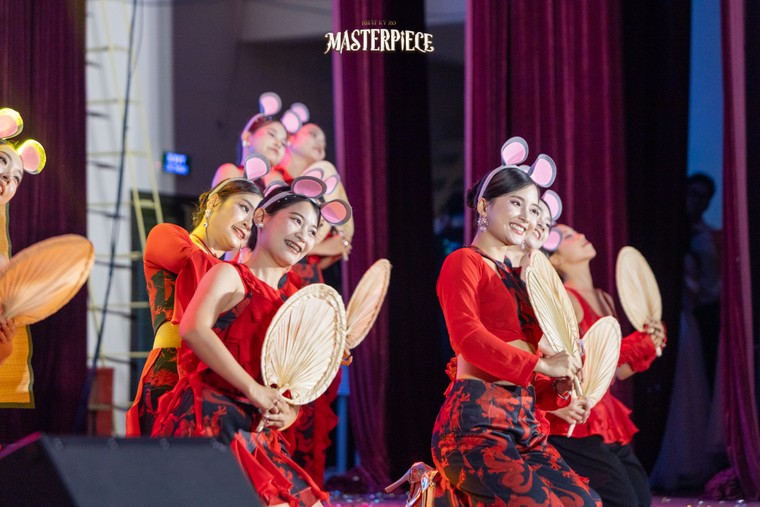 Đắm chìm trong không gian âm nhạc nghệ thuật tại đêm Đại Nhạc hội Nhật Ký 20 - 2025: Masterpiece ảnh 3