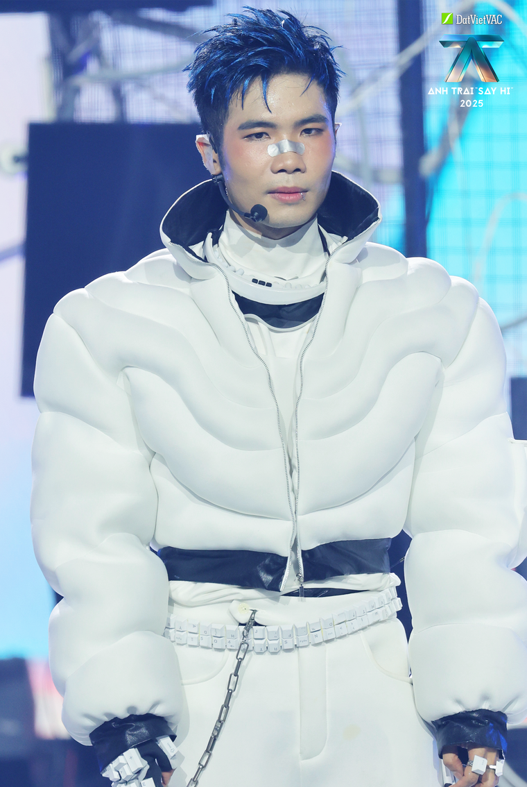 Tập 5 Anh Trai “Say Hi” 2025: Team đội trưởng B Ray mang câu chuyện “tình yêu” của các thành viên lên sân khấu Live Stage 2 ảnh 1