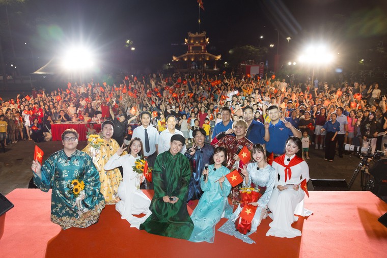 "Hành trình Tự hào Việt Nam" của DTAP được Trung ương Đoàn TNCS Hồ Chí Minh trao Bằng khen ảnh 9