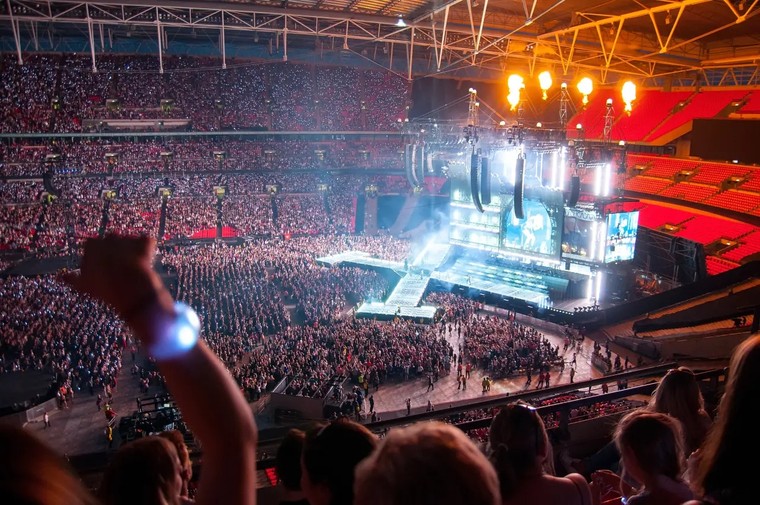 Từ sân khấu đến những chuyến đi: Làn sóng du lịch âm nhạc lan tỏa trong cộng đồng người hâm mộ Việt Nam ảnh 1