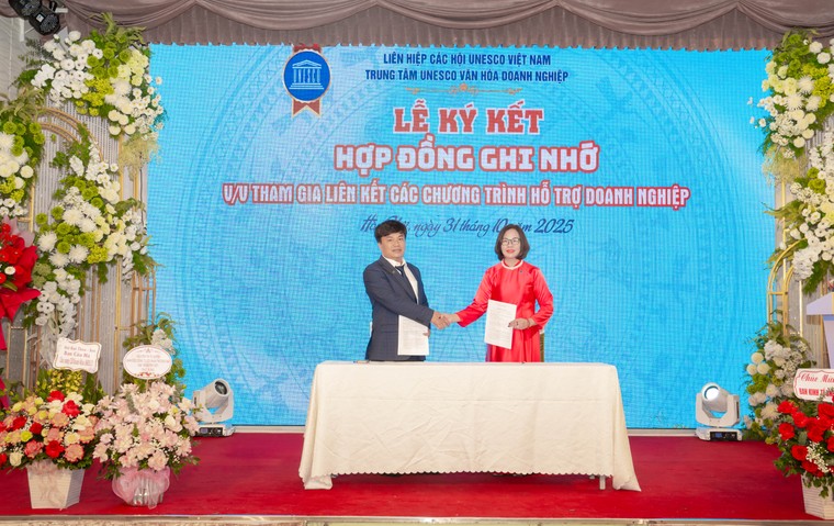 Ra mắt Ban Kinh tế, Ban Chăm sóc Sức khỏe và Câu lạc bộ Nữ Doanh nhân UNESCO: Hình thành hệ sinh thái Kinh tế Nhân văn hướng đến phát triển bền vững ảnh 6