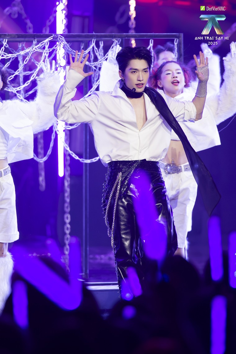 Từ Funk ma mị đến Rock học đường: Bốn sân khấu khiến khán giả Anh Trai "Say Hi" không thể rời mắt trong tập 7 ảnh 5
