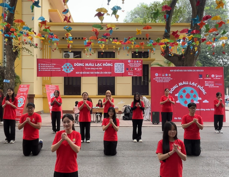 Chung tay góp giọt máu hồng, lan tỏa yêu thương cùng với tuổi trẻ Kinh tế Quốc dân ảnh 3