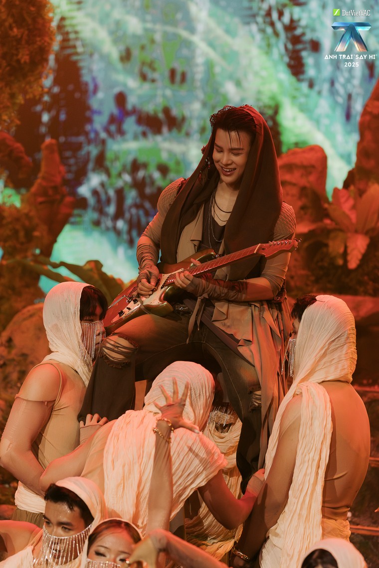 Anh Trai “Say Hi” 2025 Tập 11: Team Vũ Cát Tường, B Ray và Negav khuấy động sân khấu Live Stage 4, Top 18 chính thức bước vào chung kết ảnh 3