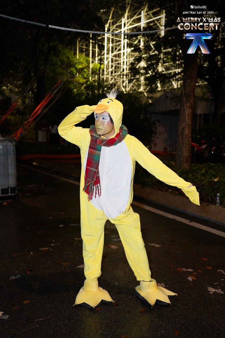 Anh Trai “Say Hi” 2025 Concert: Cuộc đua Best Rehearsal Outfit sôi động, dàn Anh Trai thay nhau “biến hóa” trước thềm concert 27/12 ảnh 12