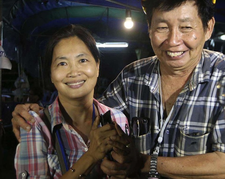 Toàn cảnh vụ giải cứu đội bóng nhí mắc kẹt trong hang ở Thái Lan ảnh 9