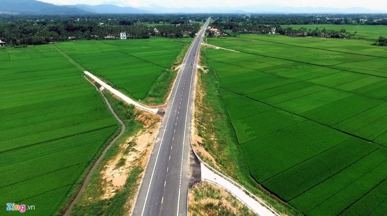 Toàn cảnh cao tốc Đà Nẵng - Quảng Ngãi trước ngày thông xe ảnh 17