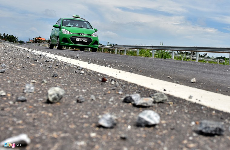 Toàn cảnh cao tốc Đà Nẵng - Quảng Ngãi trước ngày thông xe ảnh 16