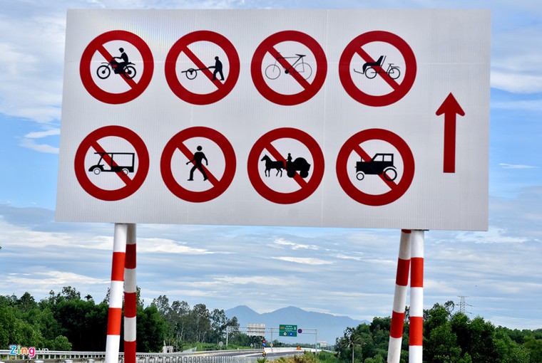 Toàn cảnh cao tốc Đà Nẵng - Quảng Ngãi trước ngày thông xe ảnh 7