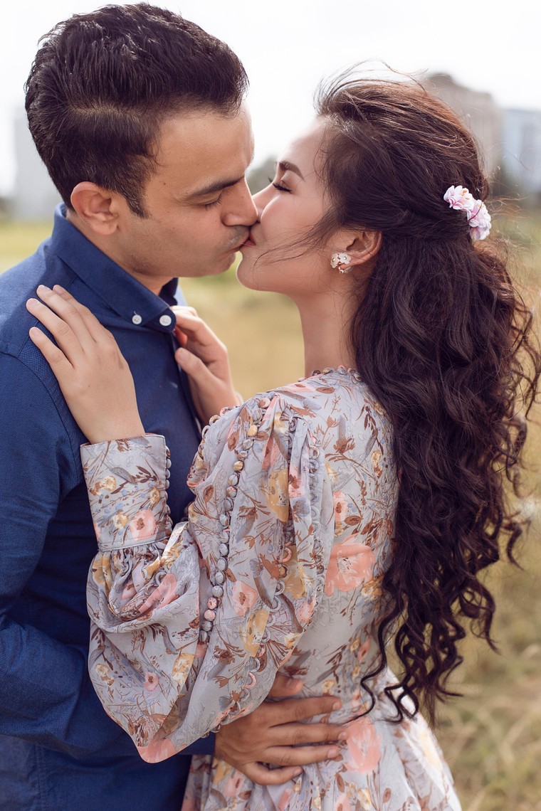 Võ Hạ Trâm bất ngờ lộ danh tính người yêu doanh nhân ngoại quốc hơn 12 tuổi ảnh 4