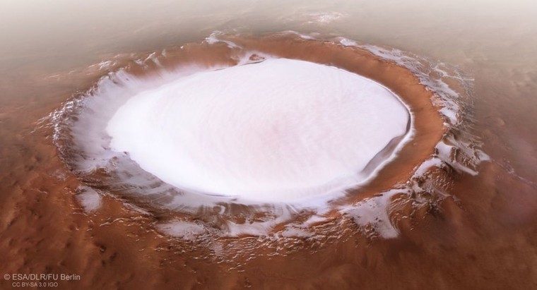 Hình ảnh 'hồ tuyết' tuyệt đẹp trên sao Hỏa ảnh 1