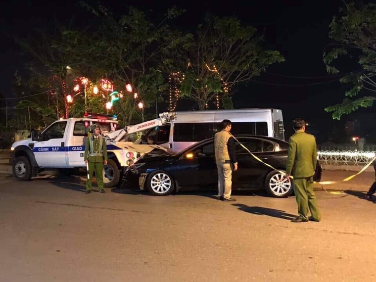 Tài xế say rượu đâm vào CSGT đang làm nhiệm vụ khiến một chiến sĩ bị thương ảnh 1