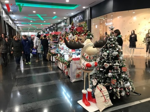 Người Nga sẽ chi gần 17.000 rúp để đón mừng năm mới ảnh 1