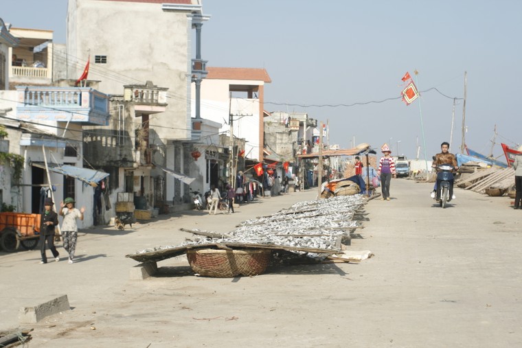 Xã có mật độ dân số đông nhất Việt Nam có tên là gì?