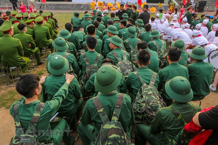 Thanh niên cả nước rộn ràng Ngày hội tòng quân ảnh 1
