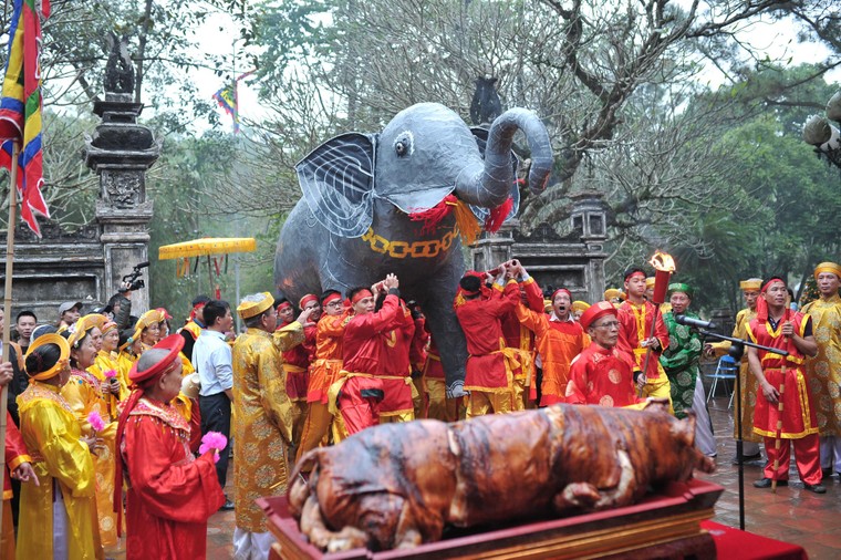  Hội Gióng được công nhận là di sản văn hóa phi vật thể của nhân loại vào thời gian nào?