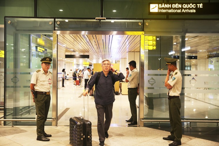 Cảng hàng không Quốc tế Vân Đồn đón chuyến bay đầu tiên từ Hàn Quốc ảnh 1