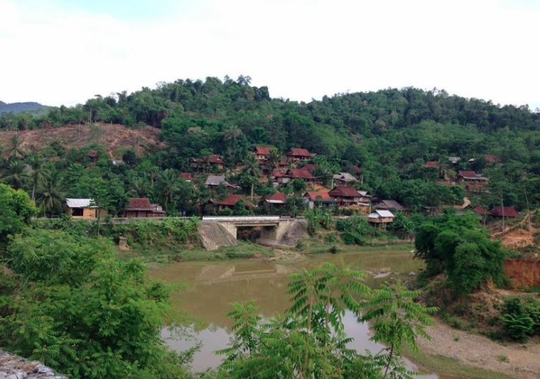 Huyện nào có diện tích lớn nhất nước ta?