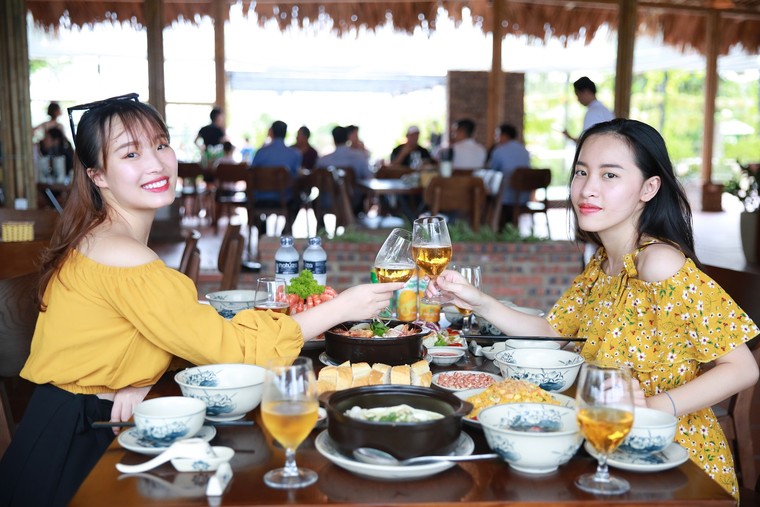 Muốn chơi Lễ thảnh thơi, học ngay công thức du lịch Sầm Sơn 'chuẩn không cần chỉnh' ảnh 3