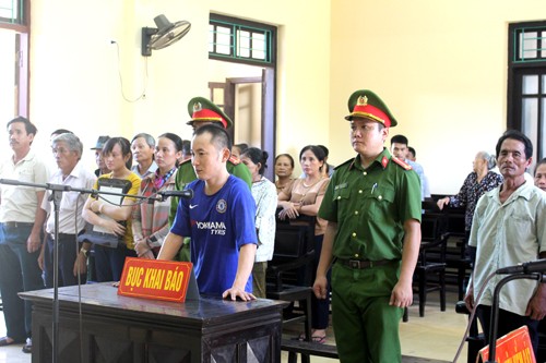 Bố bị xúc phạm, con đánh hàng xóm tử vong ảnh 1