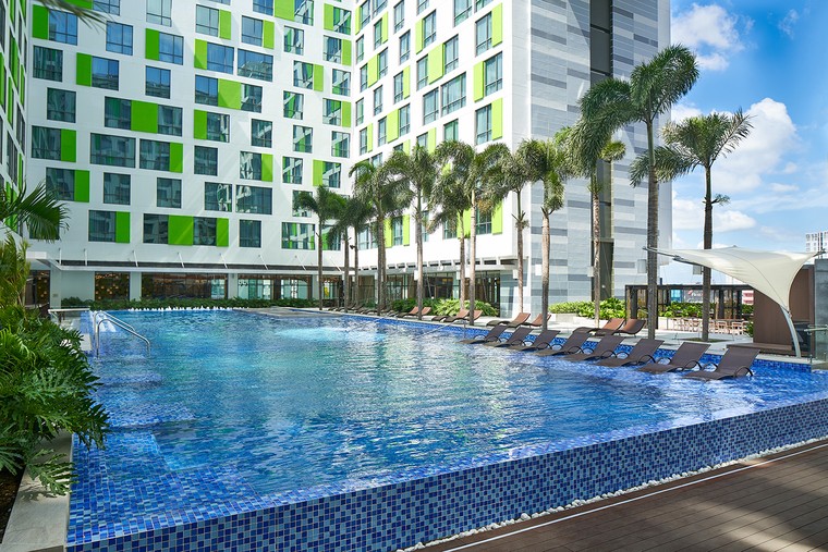 Khách sạn Holiday Inn đầu tiên ở Việt Nam khai trương tại TP.HCM ảnh 1