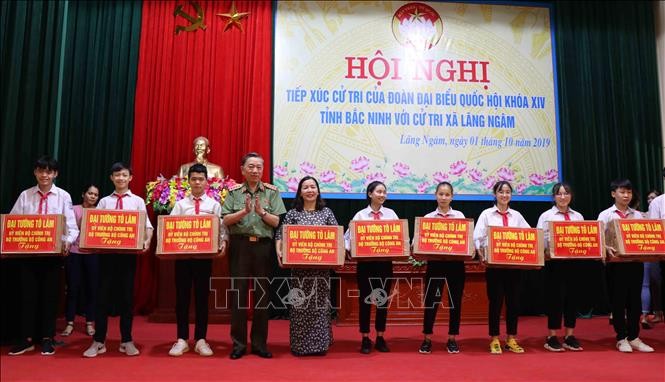 Chống tham nhũng: Dù người phạm tội là ai, chức vụ gì cũng phải xử lý nghiêm minh ảnh 1