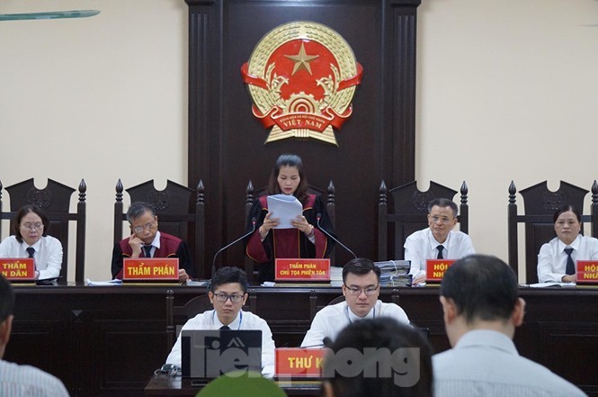 Chủ mưu nâng điểm cho 106 thí sinh Hà Giang bị tuyên 8 năm tù ảnh 1