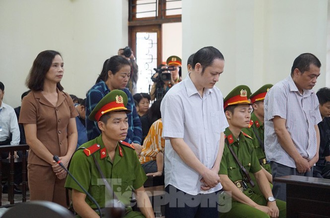 Chủ mưu nâng điểm cho 106 thí sinh Hà Giang bị tuyên 8 năm tù ảnh 2