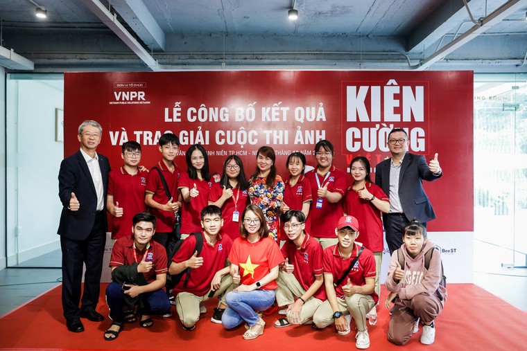 VNPR tổ chức lễ công bố kết quả và trao giải thưởng cuộc thi ảnh ‘Kiên cường Việt Nam’ ảnh 9