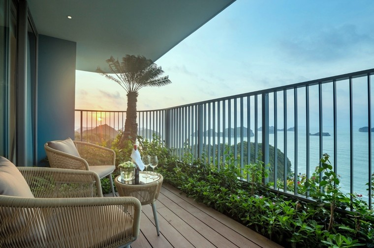 Chinh phục vịnh Lan Hạ thiên đường nơi kiệt tác xanh giữa lòng di sản ảnh 1