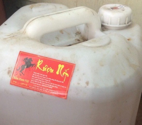 Cảnh báo về loại rượu gây chết người ảnh 1