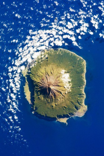 Tristan Da Cunha không có cư dân sinh sống?