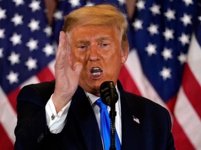 Dù đồng ý chuyển giao, ông Trump vẫn quyết không nhượng bộ ảnh 1