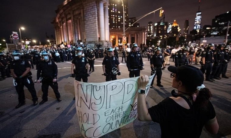 Ông Trump có thể bị bãi nhiệm trước thời hạn sau cuộc bạo loạn tại trụ sở Quốc hội ảnh 1