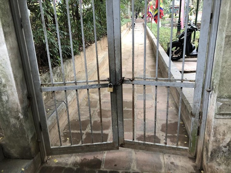 Các di tích nổi tiếng ở Hà Nội đồng loạt đóng cửa ảnh 2