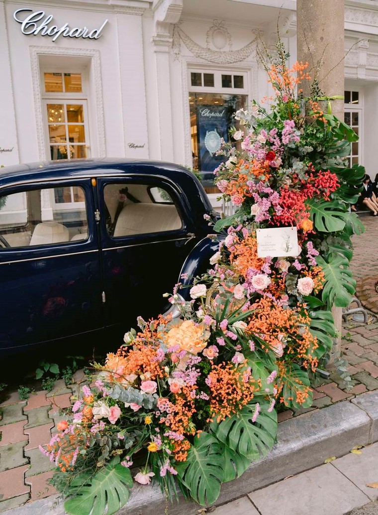 Hơn 100 Cột đèn 'nở hoa' giữa trung tâm Hà Nội ảnh 7