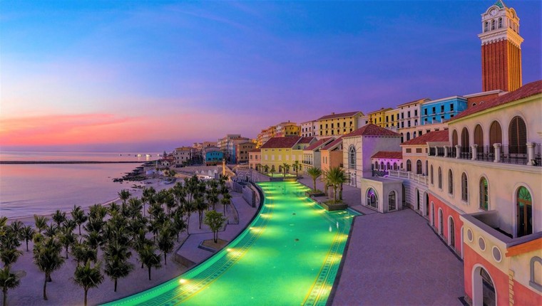 Thị trấn Địa Trung Hải Phú Quốc – Bùng nổ bản giao hòa của thời trang và kiến trúc ảnh 2