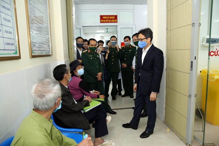 Phó Thủ tướng Vũ Đức Đam: Sức khỏe của ai cũng quý như nhau ảnh 5