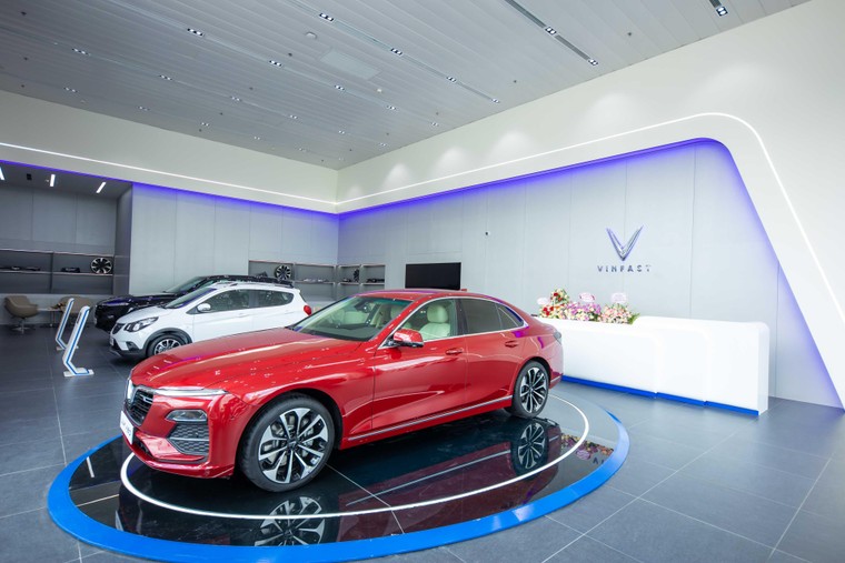 VinFast khai trương showroom 3S Cẩm Phả, ‘trình làng’ diện mạo hoàn toàn mới ảnh 1