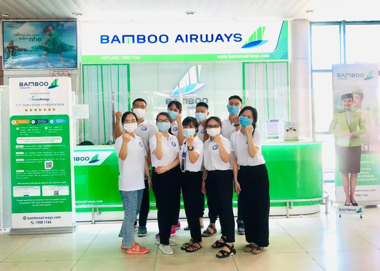 Bamboo Airways điều chuyên cơ đưa đoàn y bác sĩ ĐH Y Dược Huế tiếp viện Đồng Nai chống dịch ảnh 1