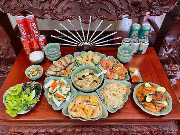 Hà Nội: Dịch vụ đặt cỗ online nhộn nhịp trước ngày rằm tháng Giêng ảnh 1