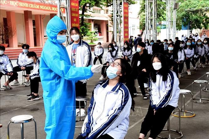 Đưa trẻ trở lại trường học là cần thiết nhưng phải an toàn, phù hợp diễn biến dịch ảnh 1