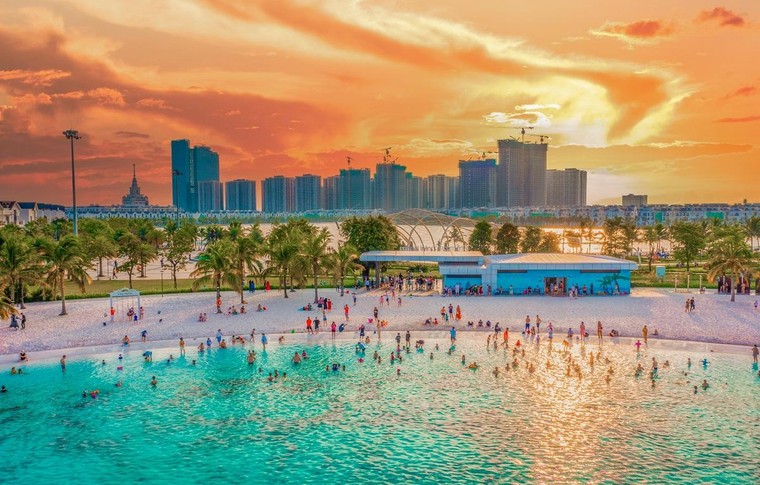 Ăn chơi kín tuần nguyên tháng - đặc quyền của cư dân 'Quận Ocean' ảnh 1