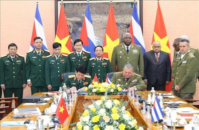 Chủ nhiệm Chính trị các Lực lượng vũ trang Cách mạng Cuba thăm chính thức Việt Nam ảnh 3