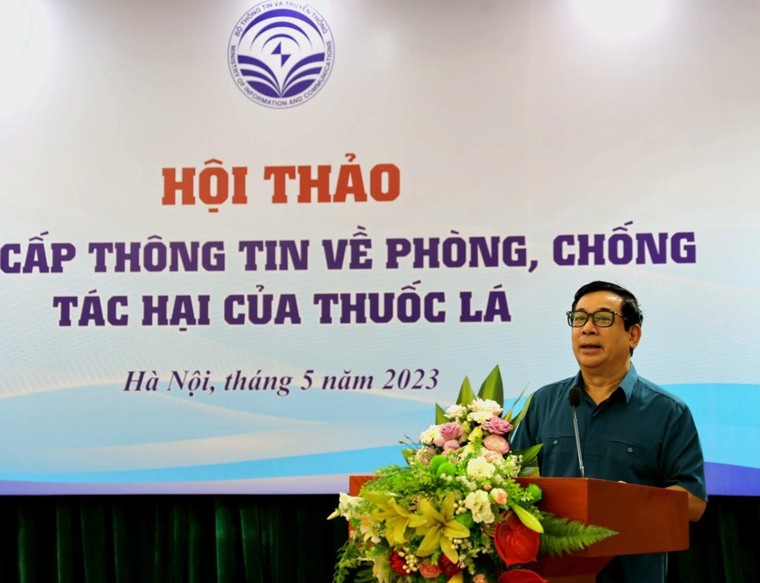 Trẻ em đang là nạn nhân của thuốc lá mới ảnh 1