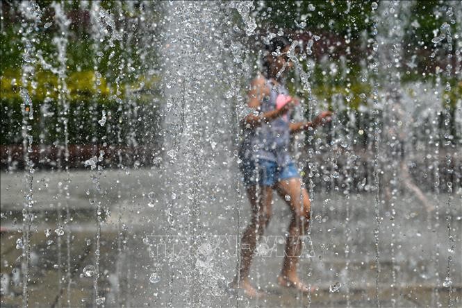 Thế giới trải qua tháng 6 nóng nhất trong lịch sử ảnh 1