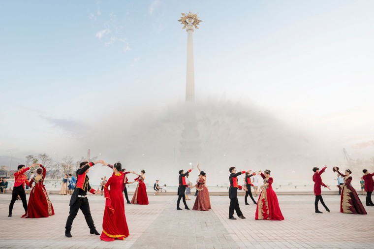 Khách hàng “phải lòng” chất sống “nhất dạ đế vương” của phân khu Quý Tộc ảnh 4