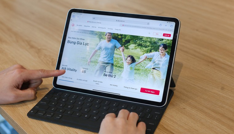 AIA Việt Nam ra mắt sản phẩm bảo hiểm sức khỏe bùng gia lực ảnh 2
