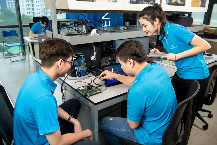 Những trường đại học tuyển sinh ngành Vi mạch bán dẫn năm 2024 ảnh 1